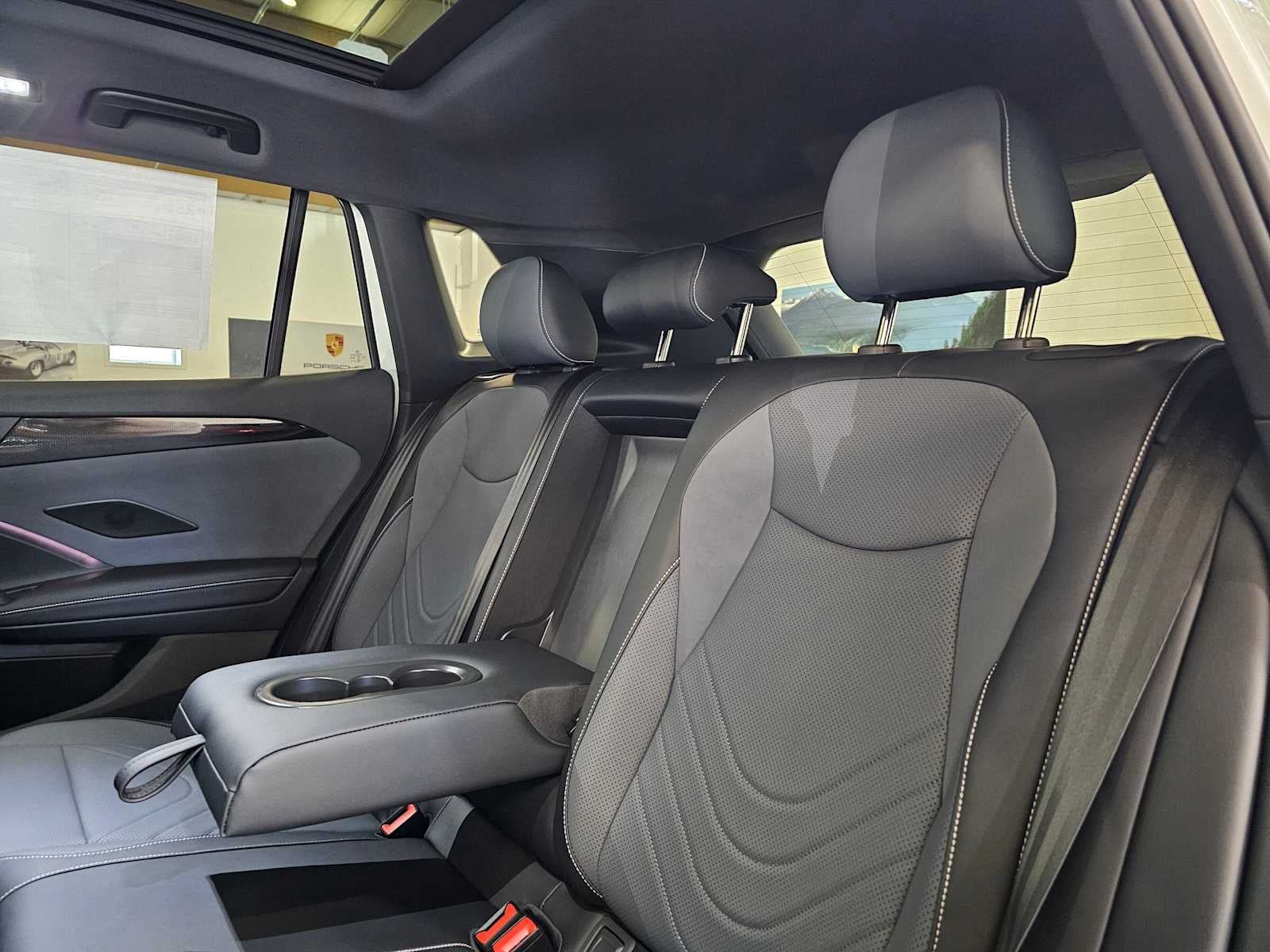 2026 Volkswagen Tiguan SE R-Line Black 4MOTION