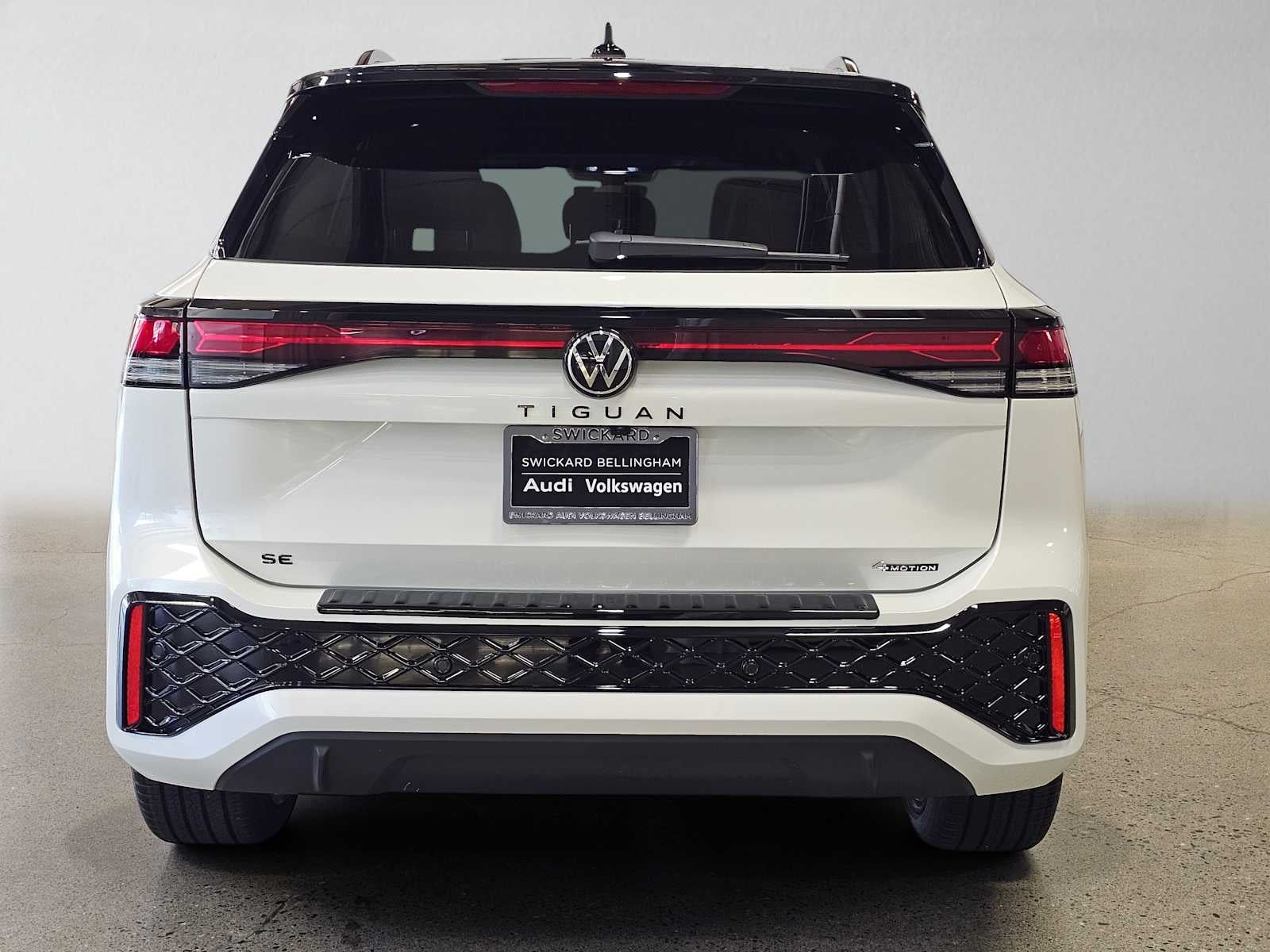 2026 Volkswagen Tiguan SE R-Line Black 4MOTION