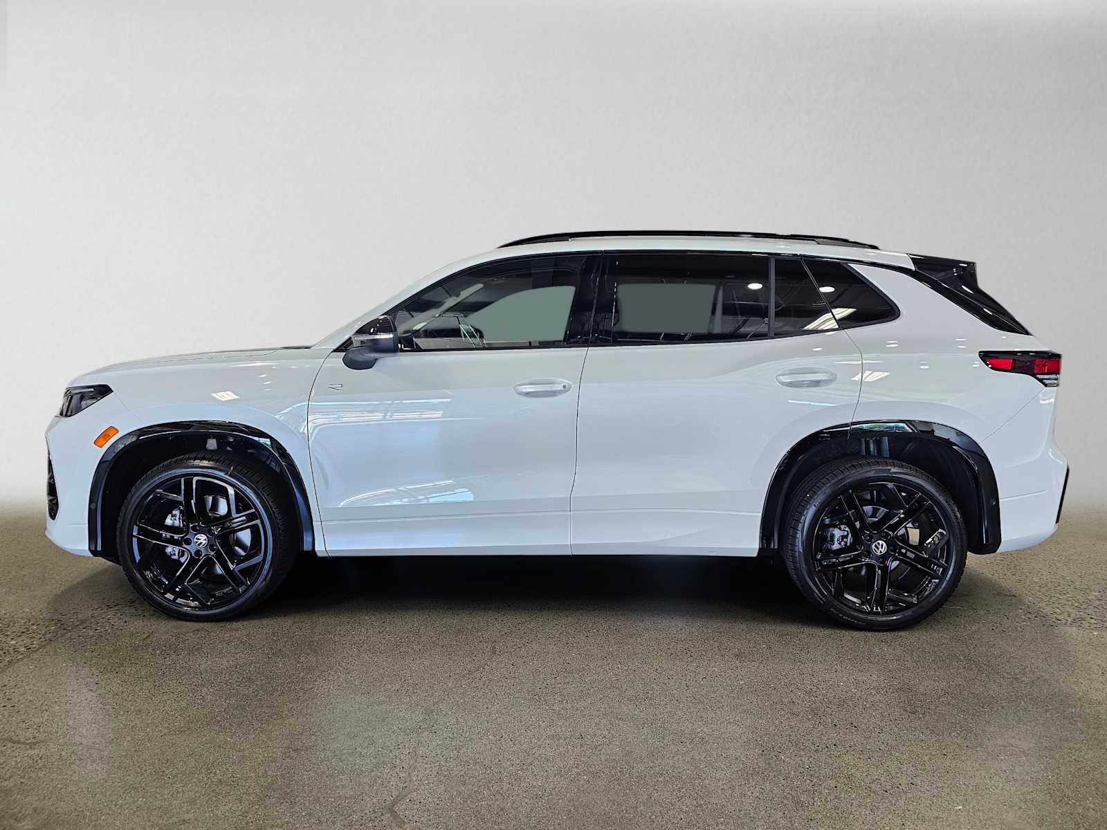 2026 Volkswagen Tiguan SE R-Line Black 4MOTION