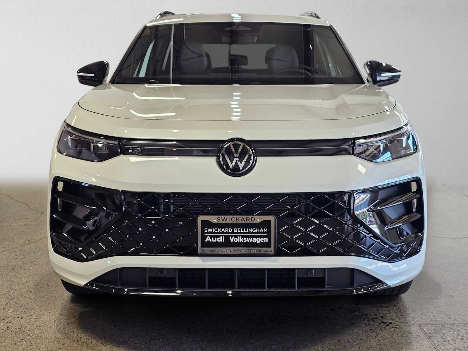 2026 Volkswagen Tiguan SE R-Line Black 4MOTION