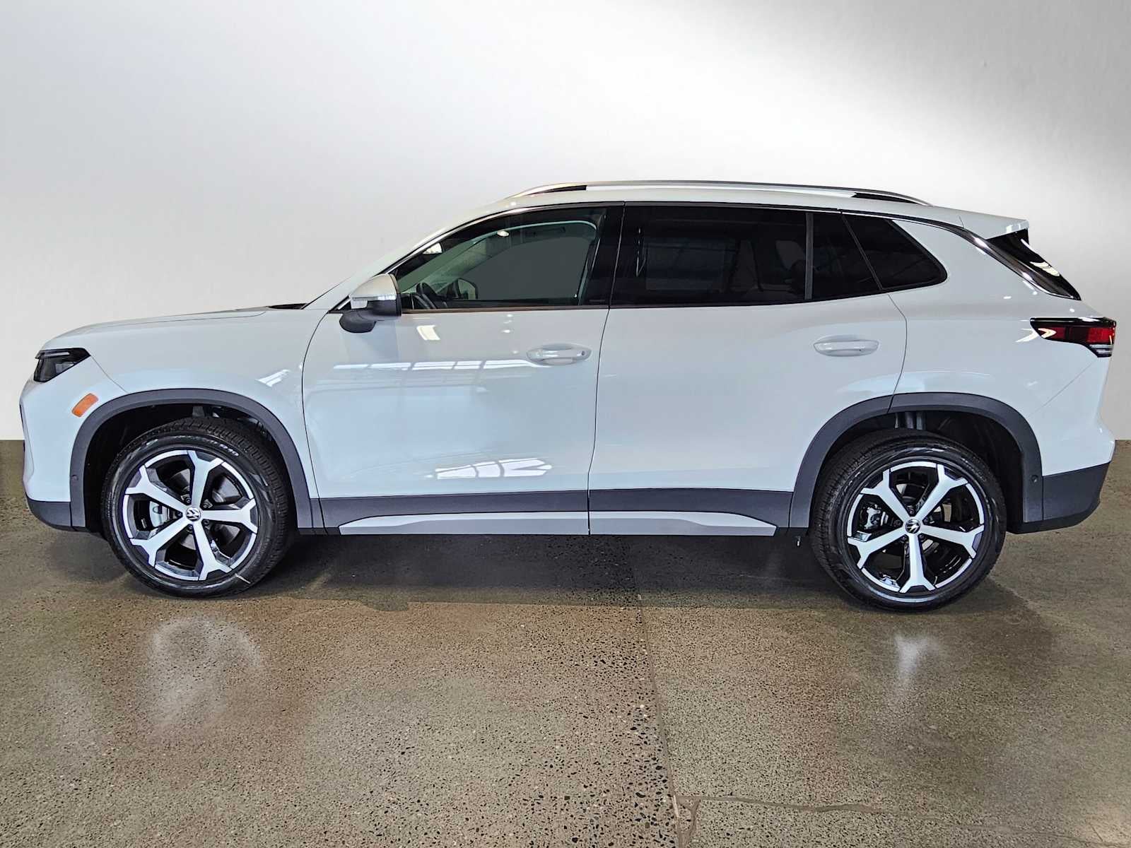 2026 Volkswagen Tiguan SE 4MOTION