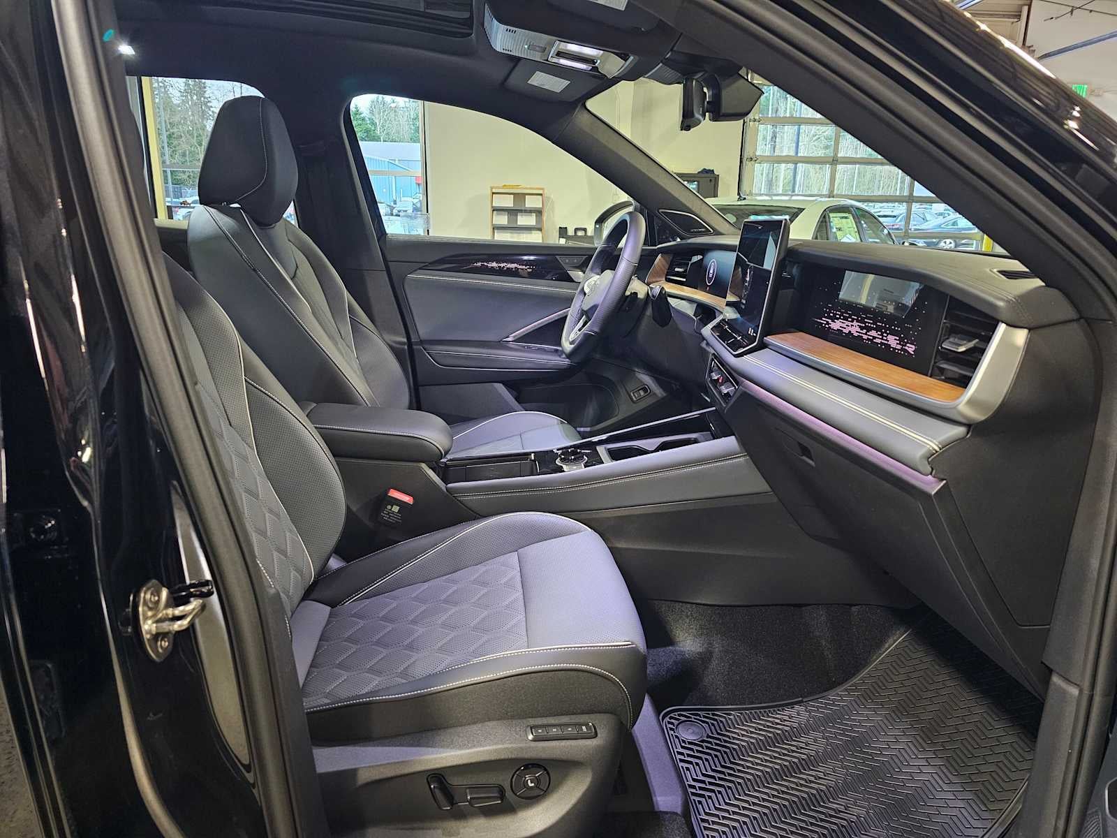 2026 Volkswagen Tiguan 2.0T SEL R-Line Turbo 4MOTION