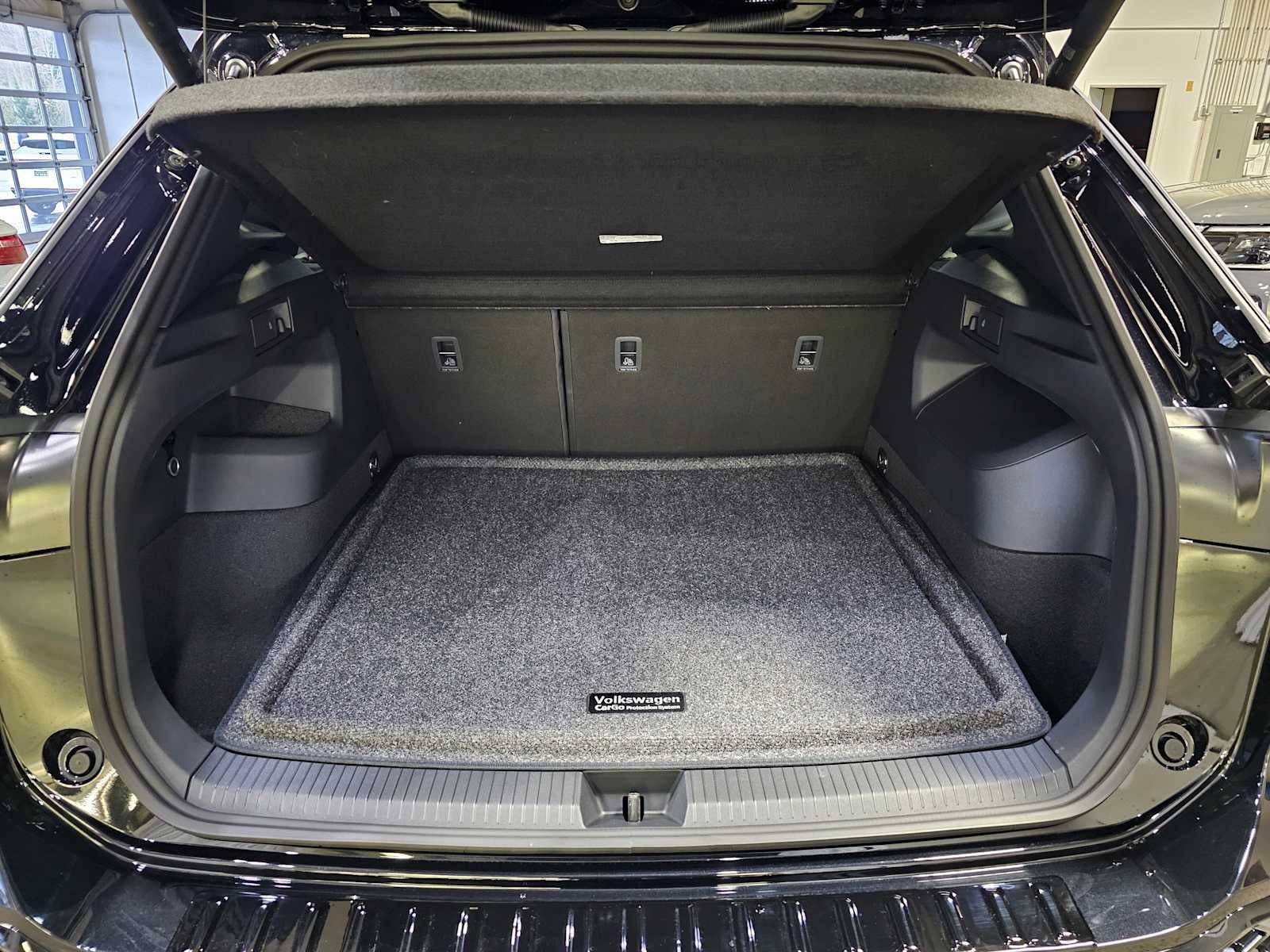 2026 Volkswagen Tiguan 2.0T SEL R-Line Turbo 4MOTION