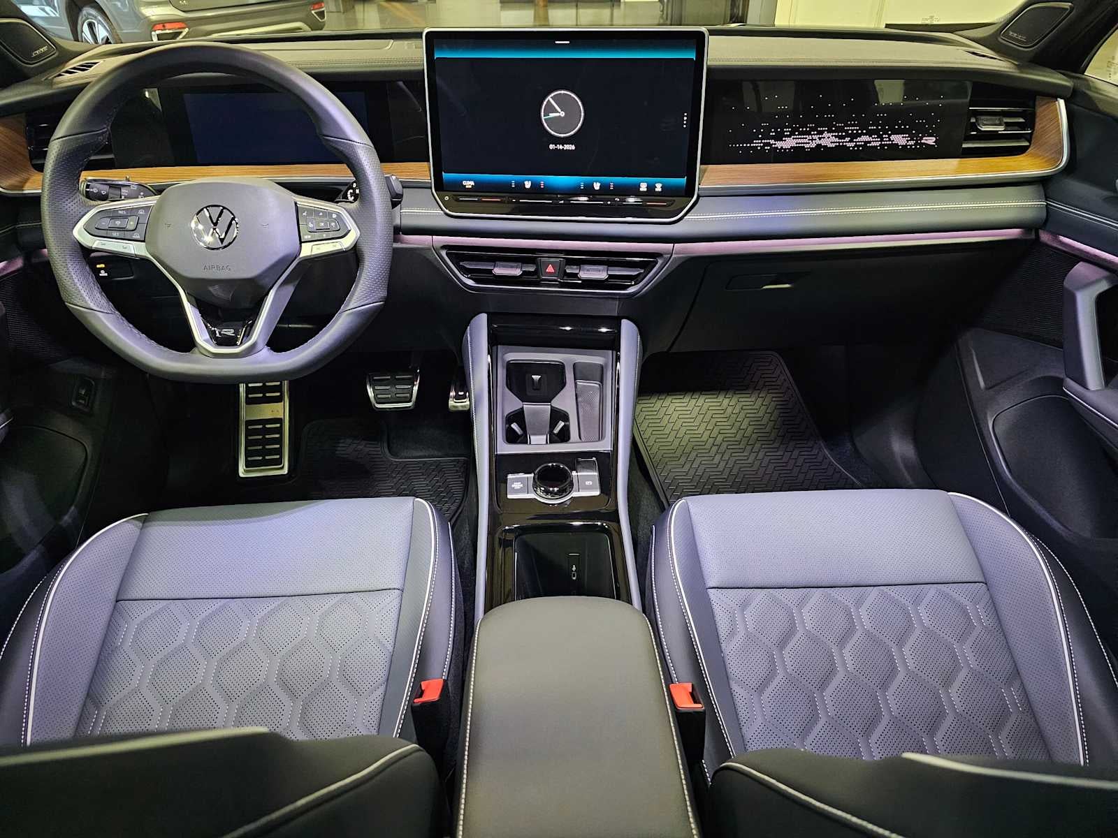 2026 Volkswagen Tiguan 2.0T SEL R-Line Turbo 4MOTION