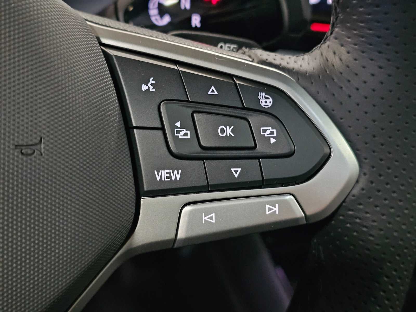 2026 Volkswagen Tiguan 2.0T SEL R-Line Turbo 4MOTION