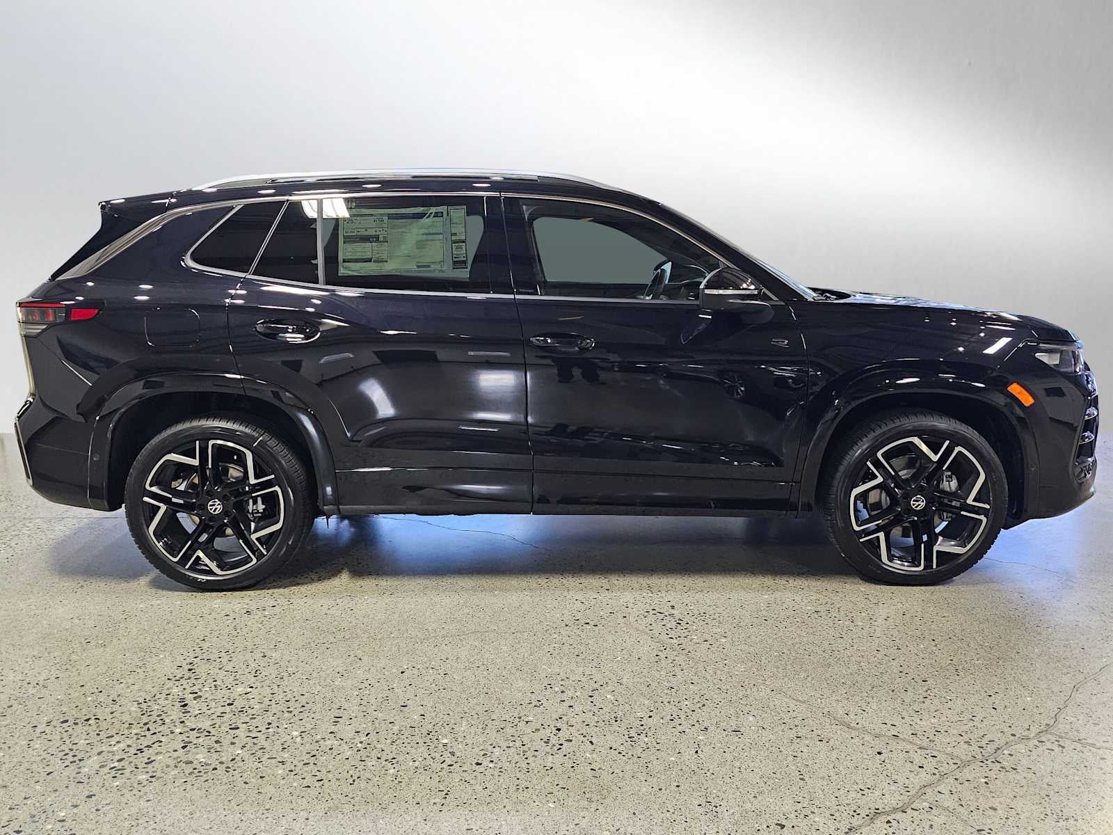 2026 Volkswagen Tiguan 2.0T SEL R-Line Turbo 4MOTION