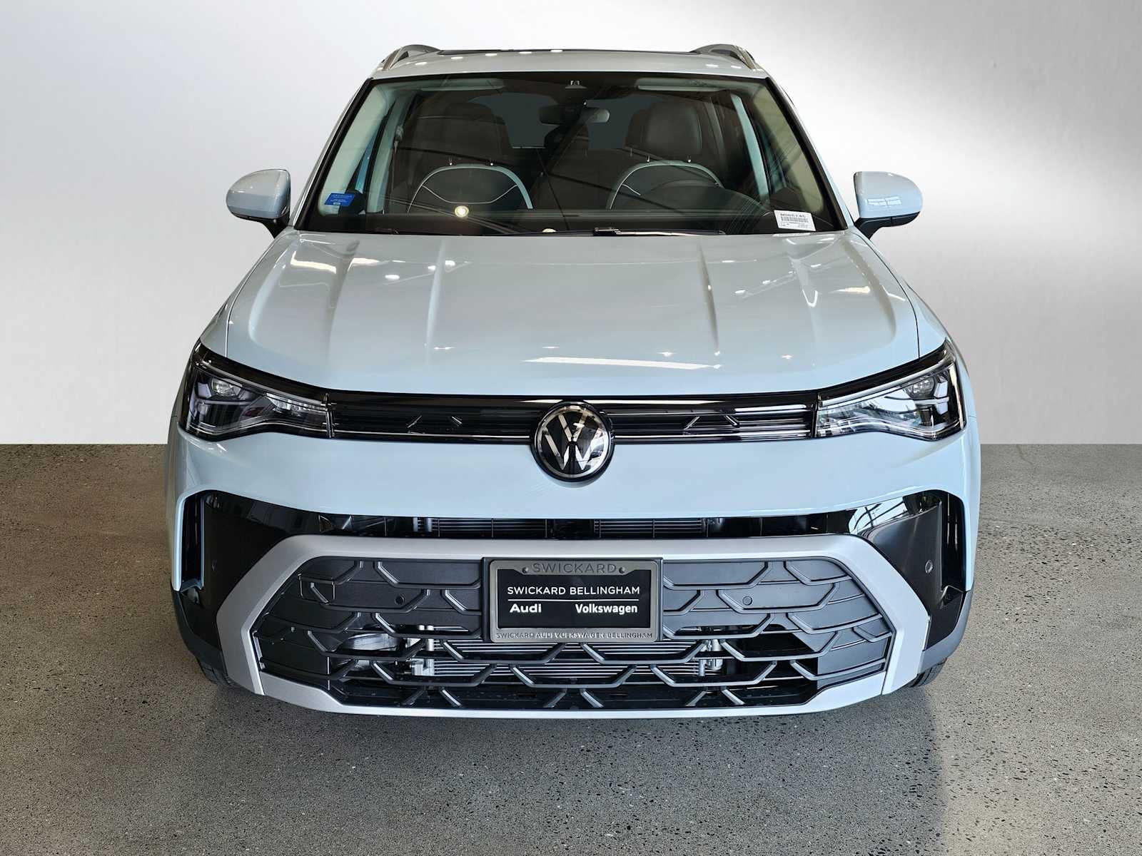2025 Volkswagen Taos SE 4MOTION