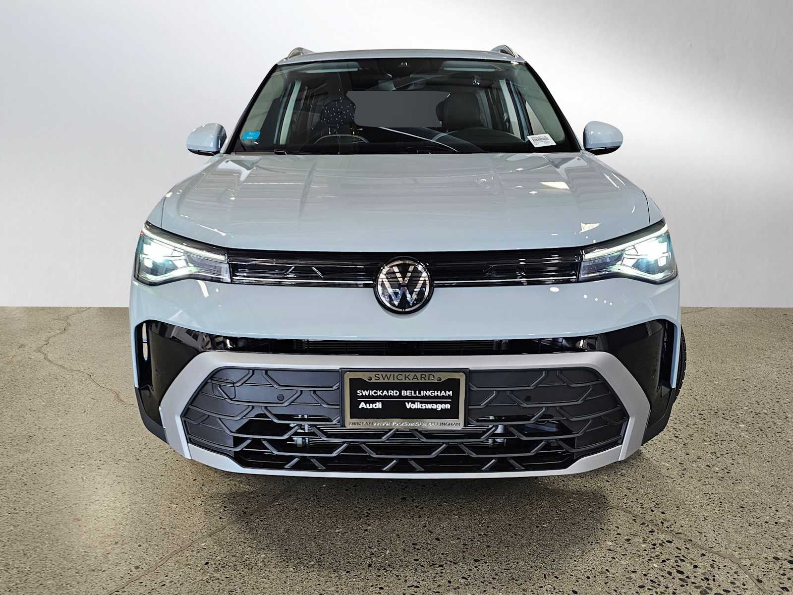 2025 Volkswagen Taos SE 4MOTION