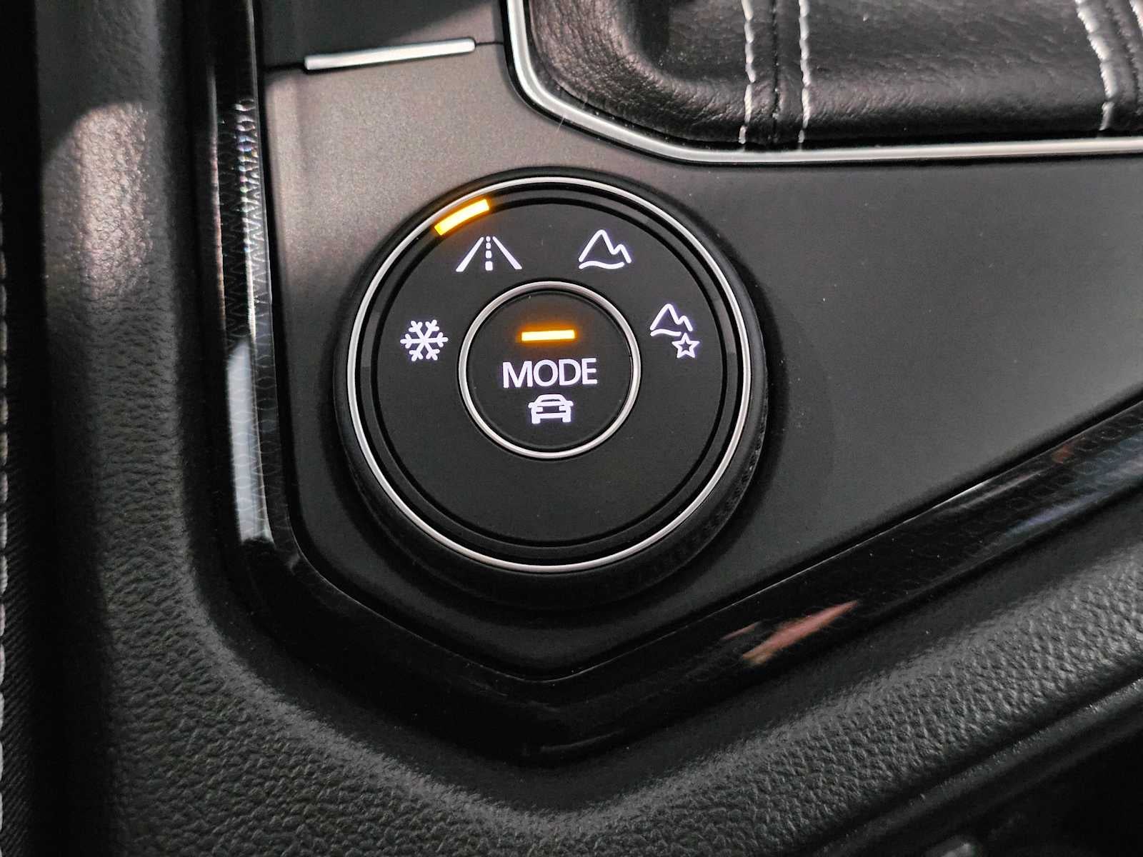 2026 Volkswagen Taos SE 4MOTION
