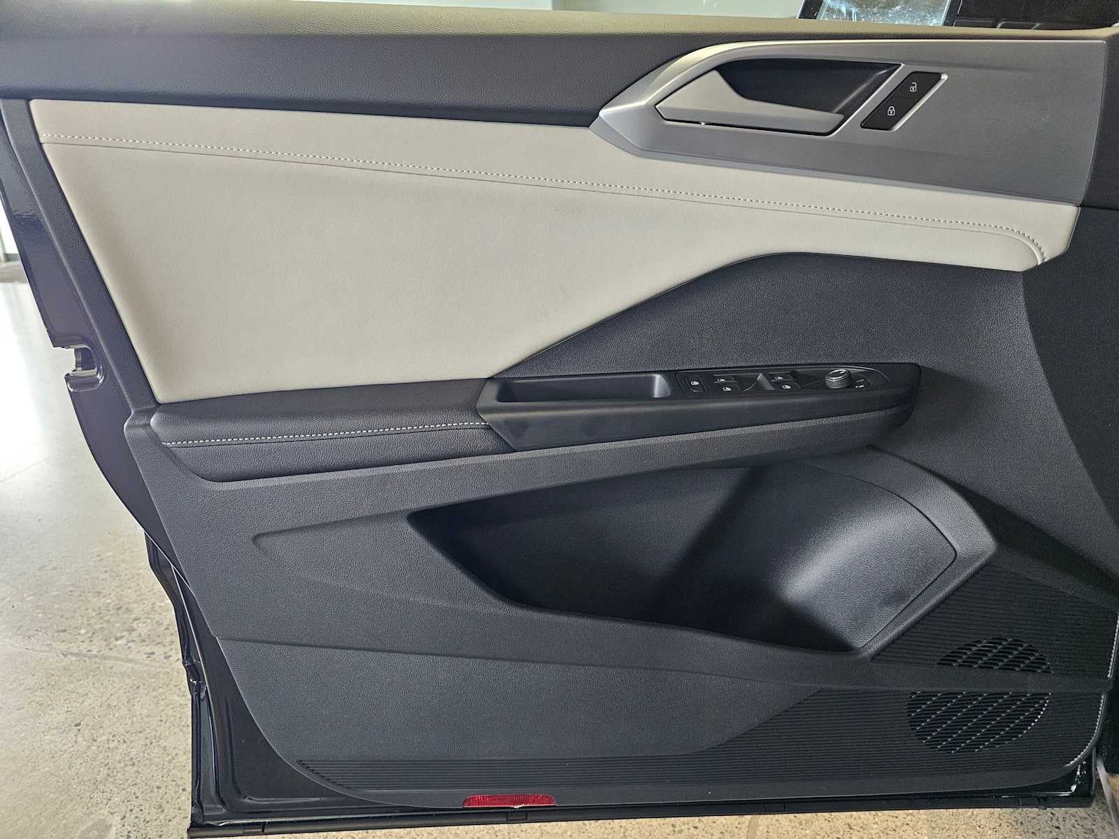 2026 Volkswagen Taos SE 4MOTION