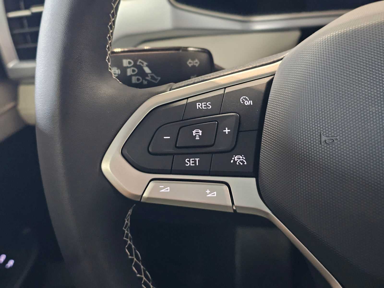 2026 Volkswagen Taos SE 4MOTION