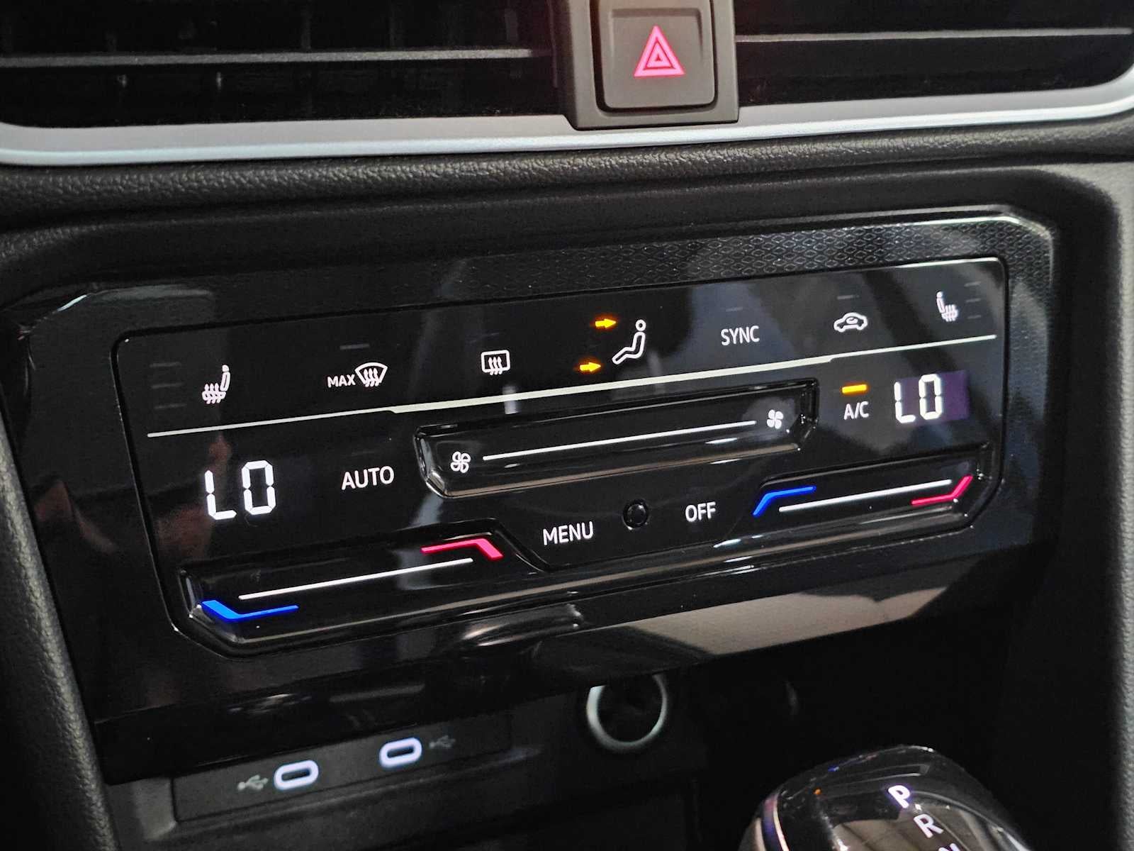 2026 Volkswagen Taos SE 4MOTION
