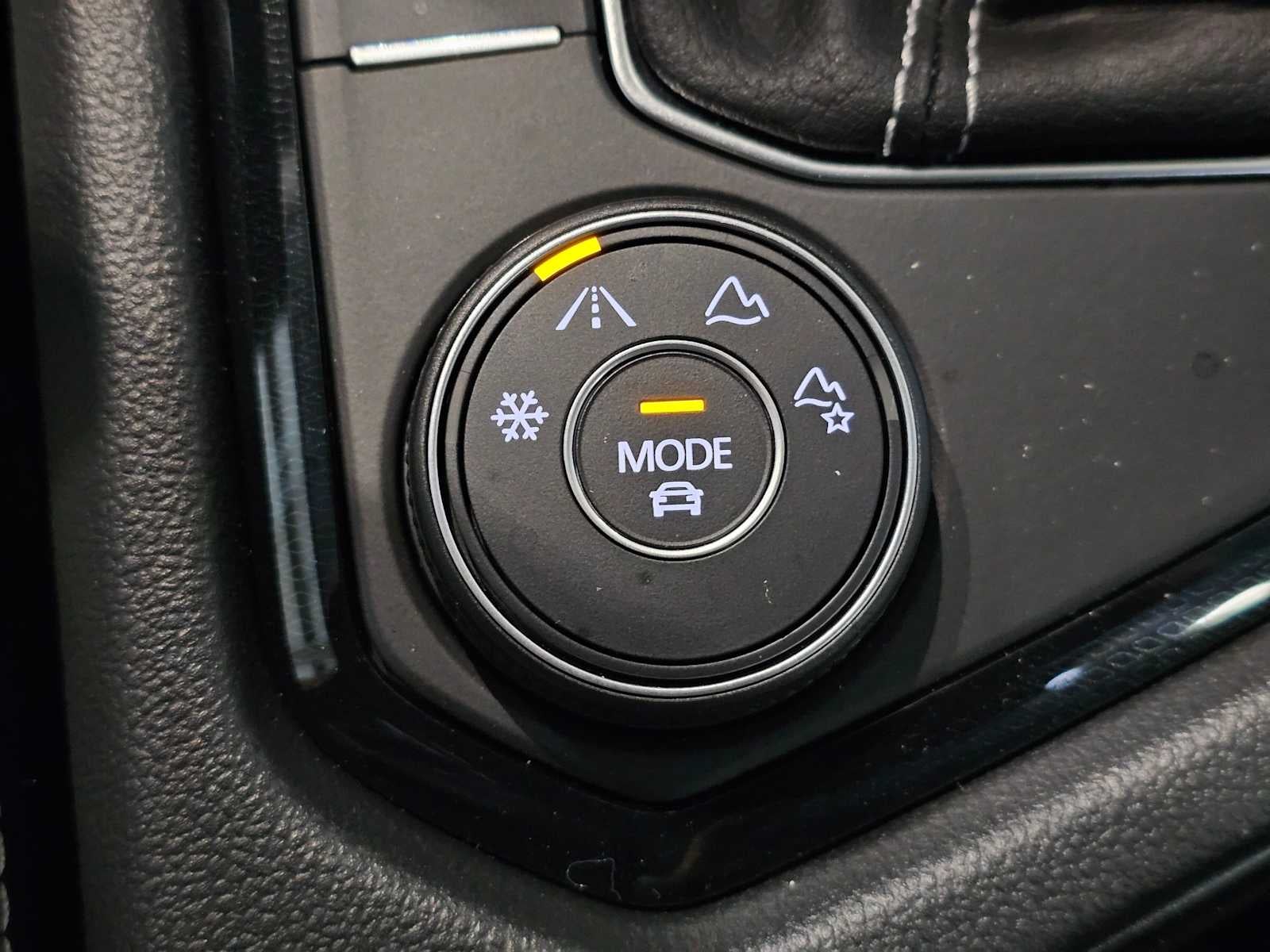 2026 Volkswagen Taos SE 4MOTION