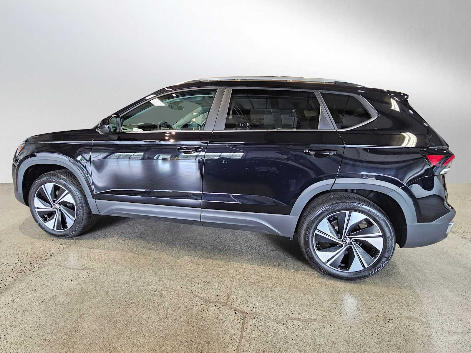 2026 Volkswagen Taos SE 4MOTION