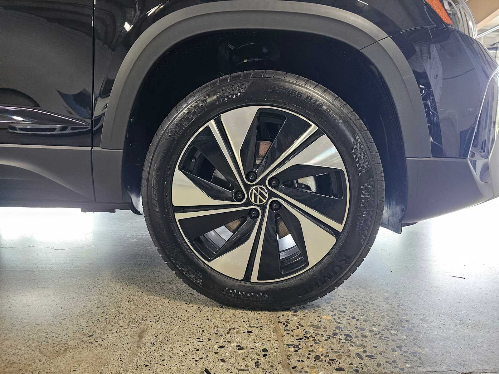 2026 Volkswagen Taos SE 4MOTION