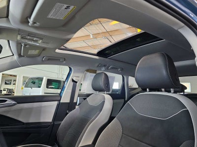 2025 Volkswagen Taos SE 4MOTION