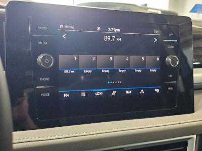 2025 Volkswagen Taos SE 4MOTION