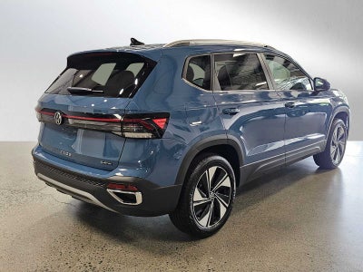 2025 Volkswagen Taos SE 4MOTION