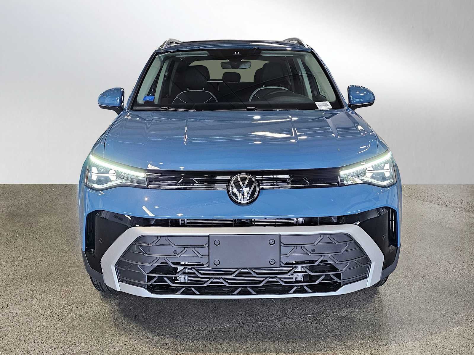 2025 Volkswagen Taos SE 4MOTION