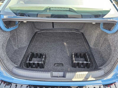 2025 Volkswagen Jetta SE Auto