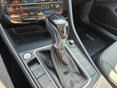 2025 Volkswagen Jetta SE Auto