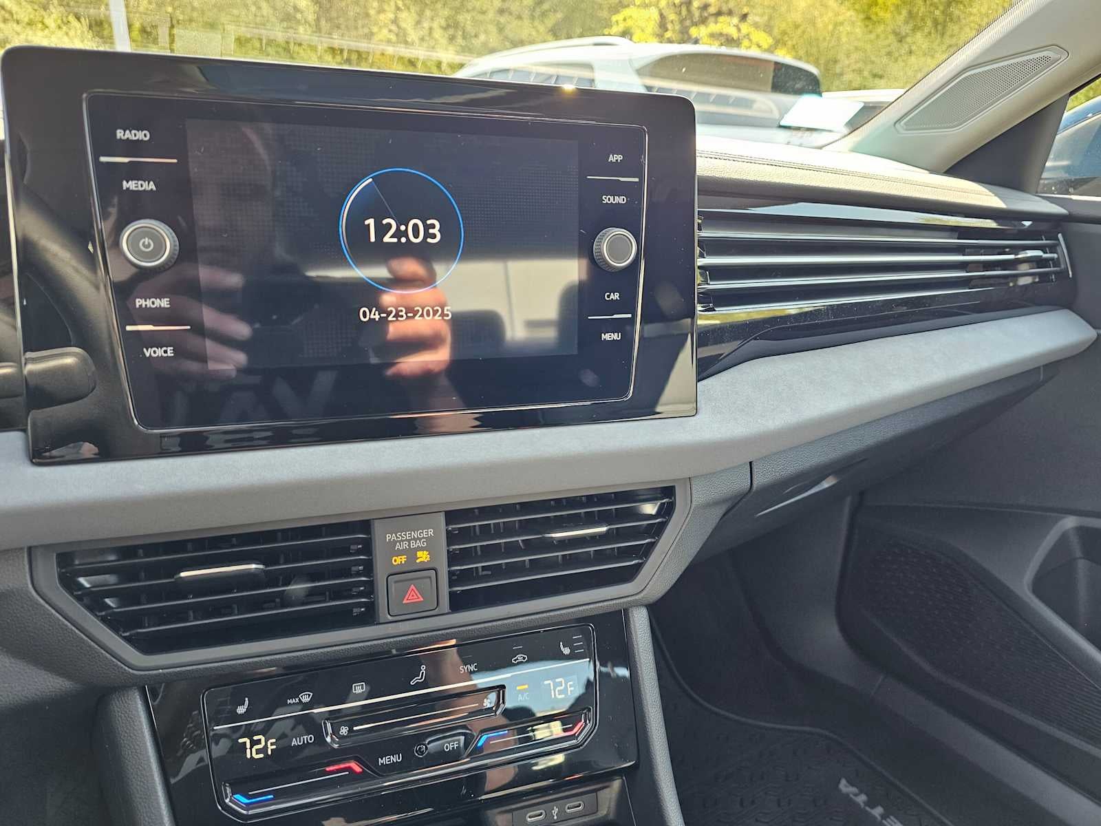 2025 Volkswagen Jetta SE Auto