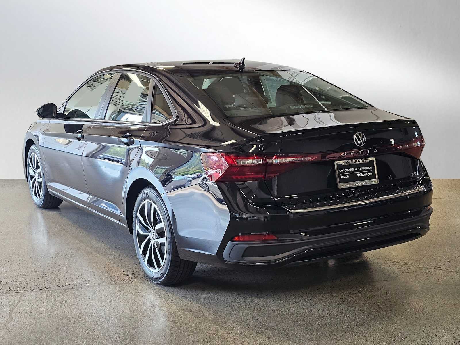 2025 Volkswagen Jetta SE Auto