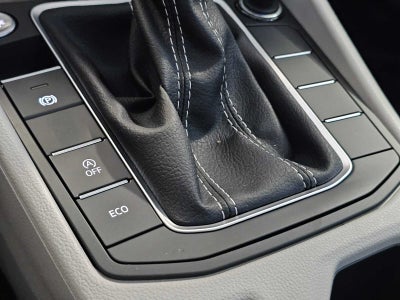 2025 Volkswagen Jetta SE Auto