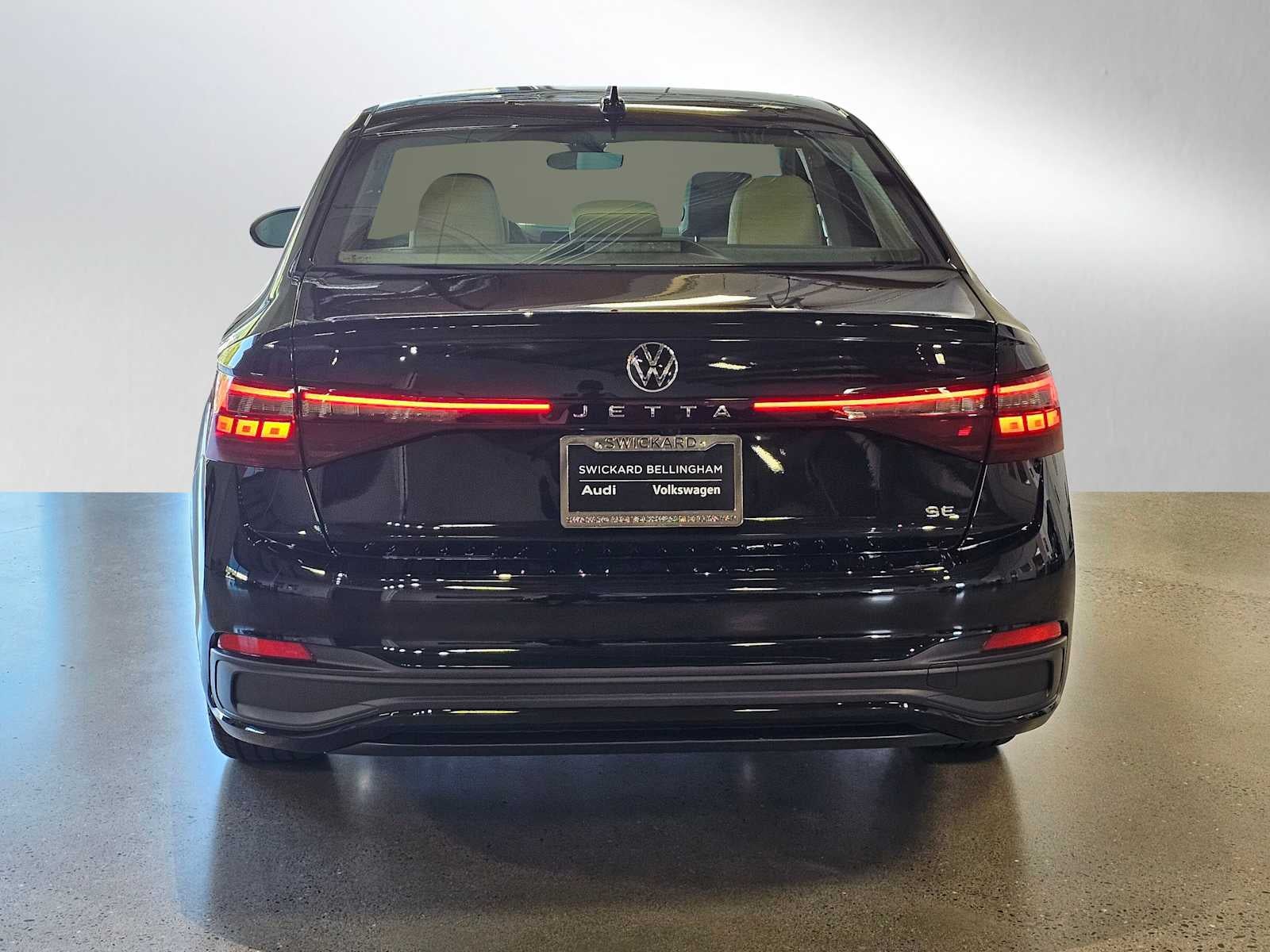 2025 Volkswagen Jetta SE Auto