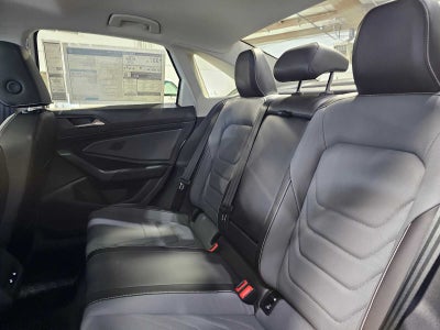 2025 Volkswagen Jetta SEL Auto
