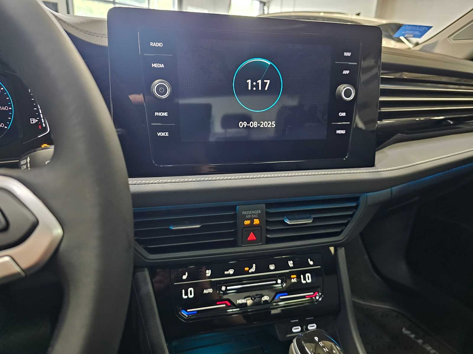 2025 Volkswagen Jetta SEL Auto