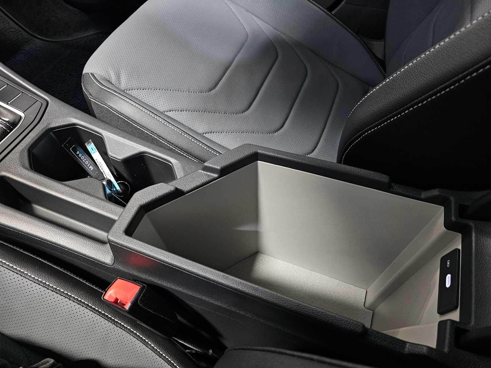 2025 Volkswagen Jetta SEL Auto