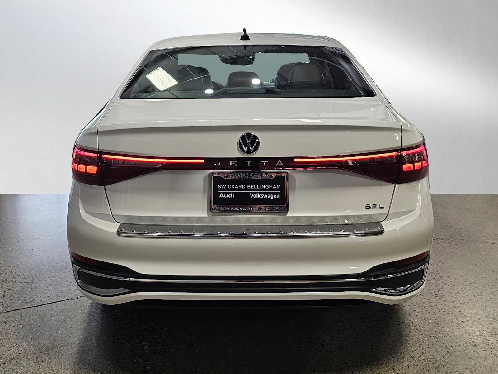 2025 Volkswagen Jetta SEL Auto