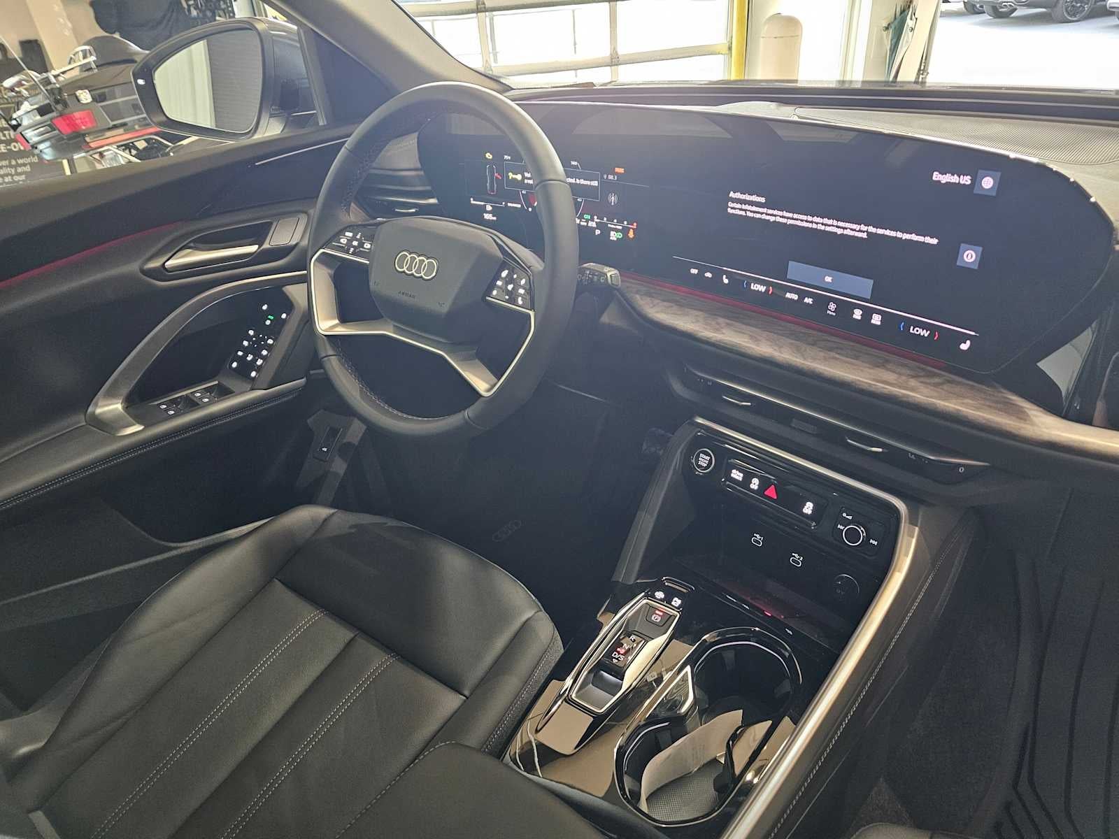 2025 Audi Q5 Premium 2.0 TFSI quattro