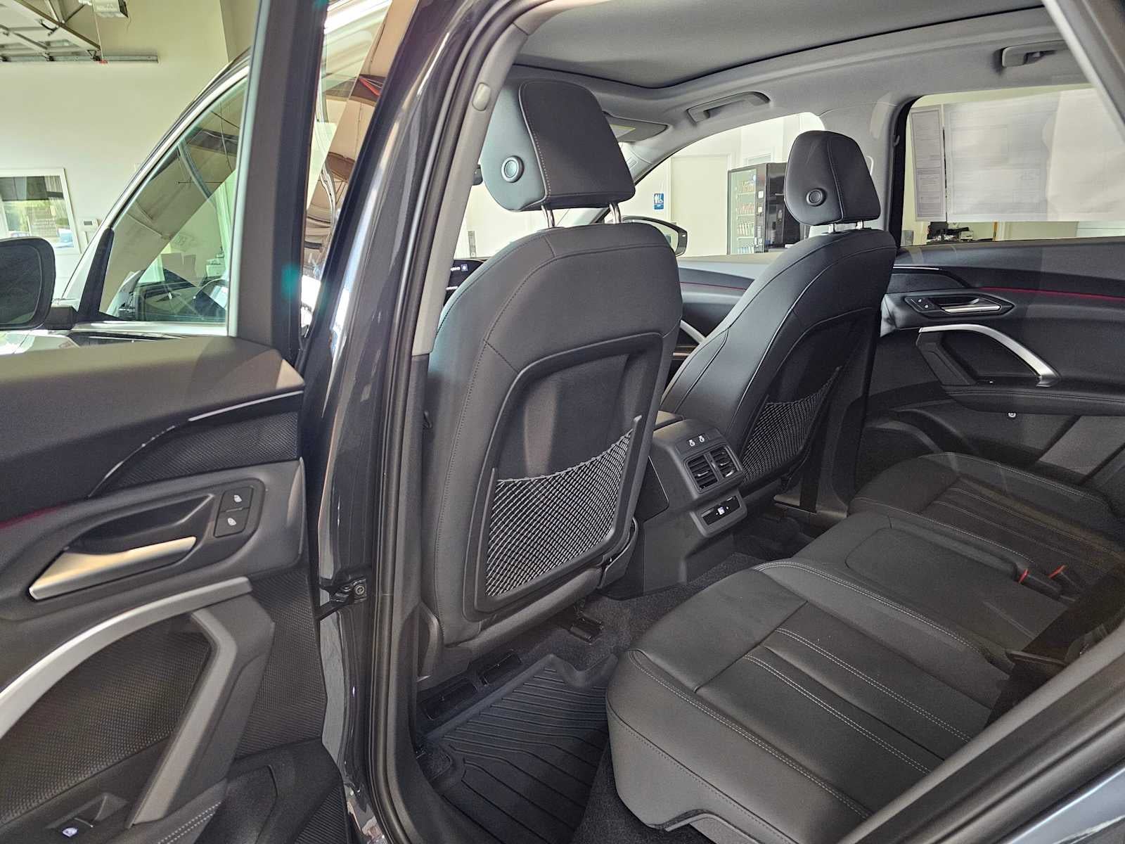 2025 Audi Q5 Premium 2.0 TFSI quattro