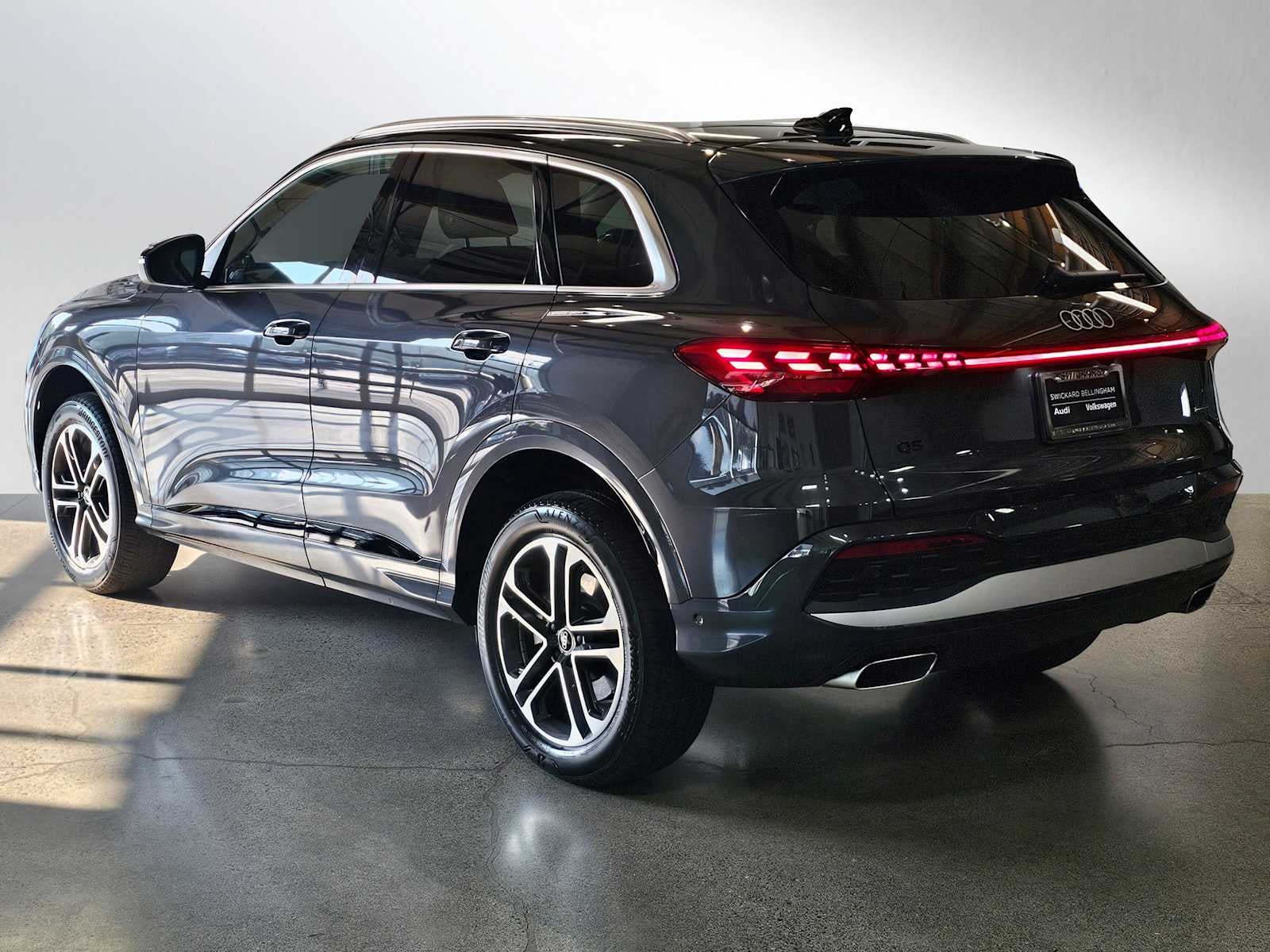 2025 Audi Q5 Premium 2.0 TFSI quattro