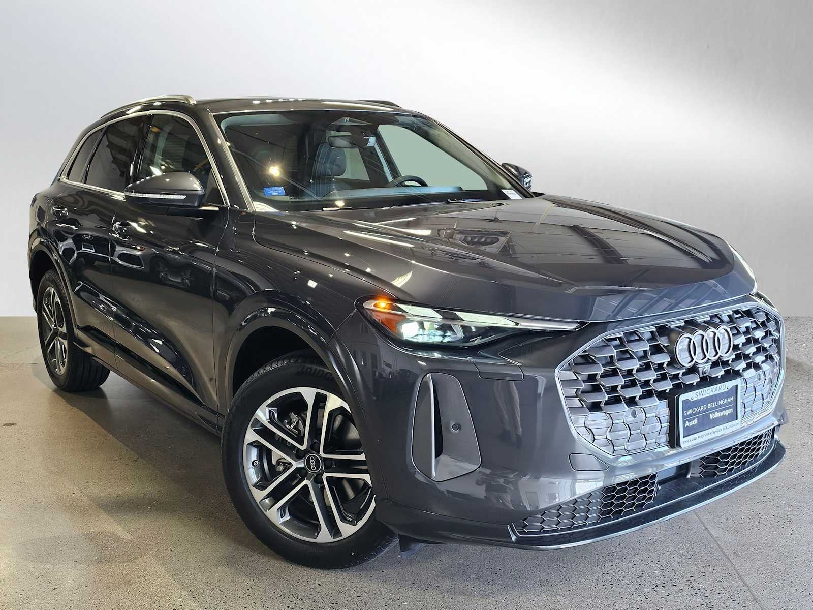 2025 Audi Q5 Premium 2.0 TFSI quattro