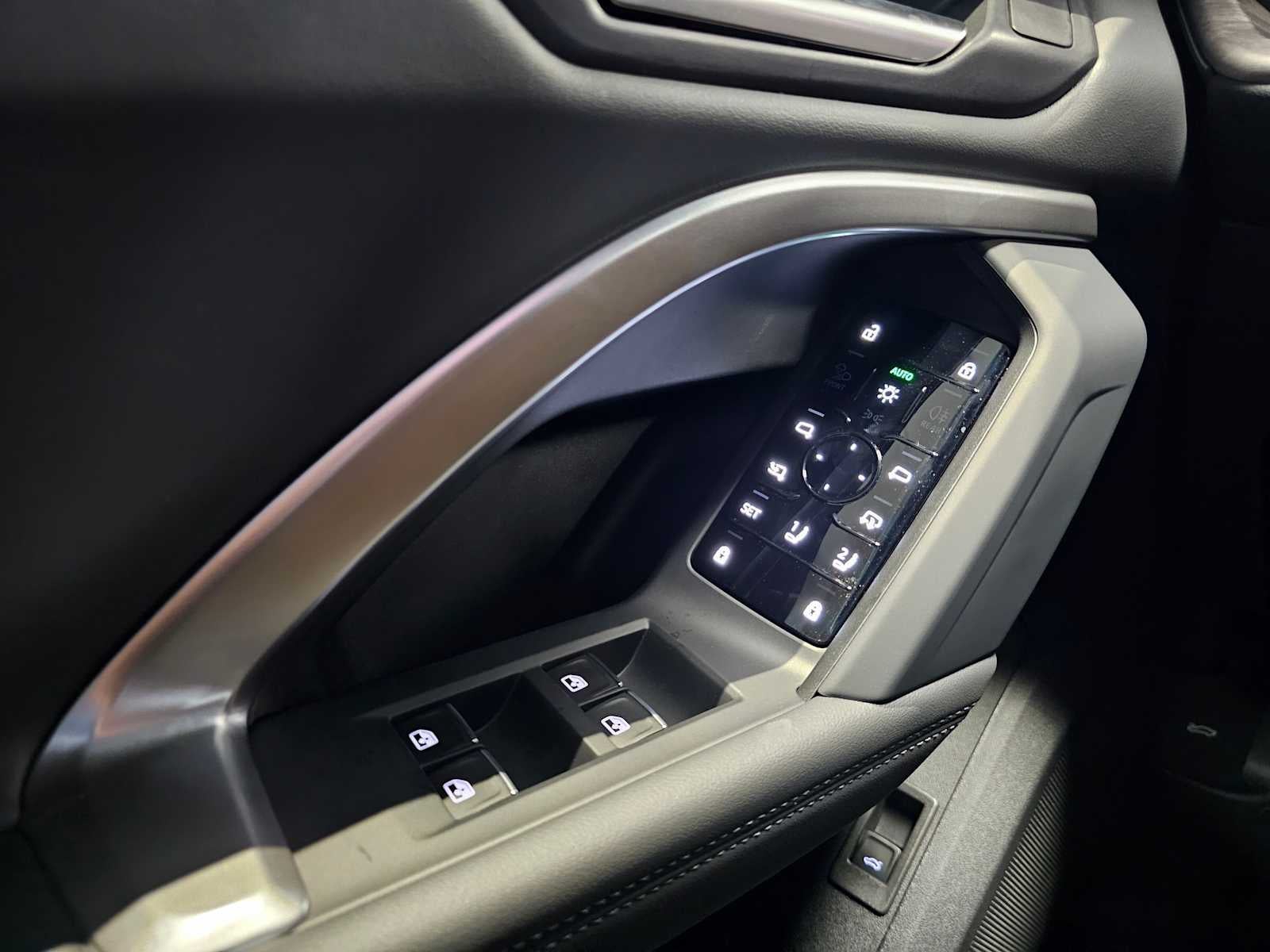 2025 Audi Q5 Premium 2.0 TFSI quattro