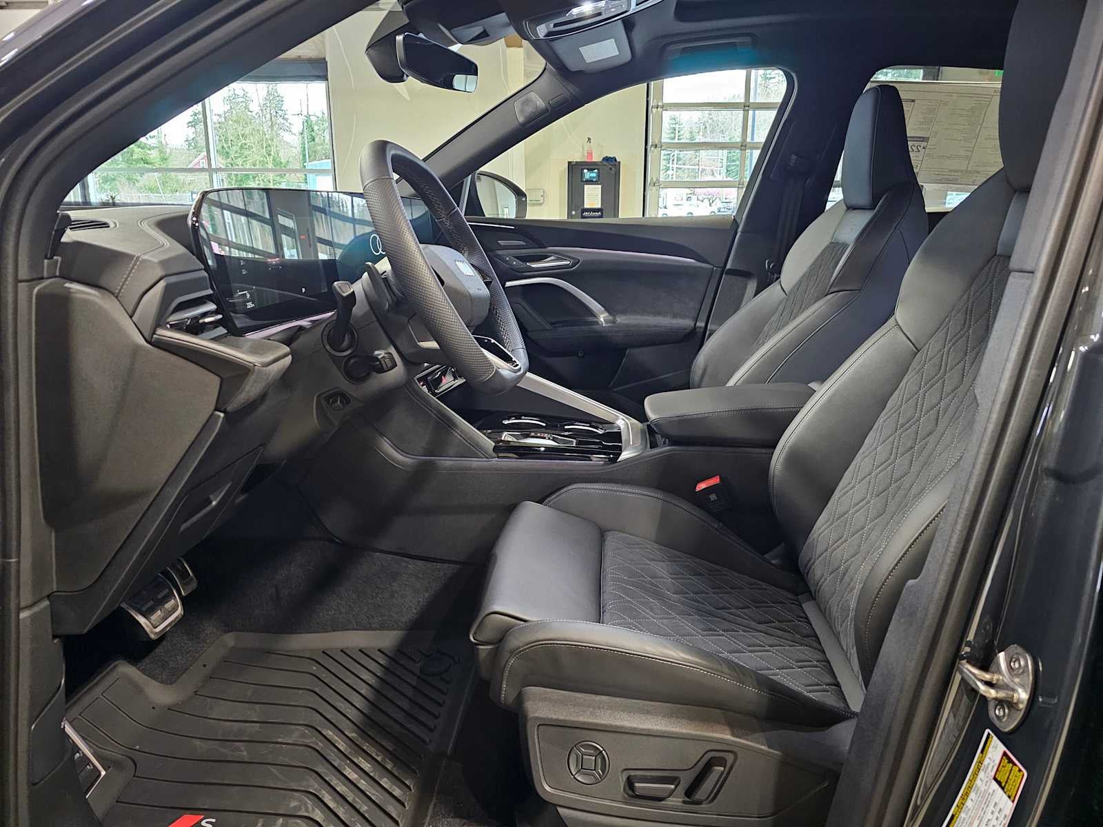 2025 Audi SQ5 Premium Plus 3.0 TFSI quattro