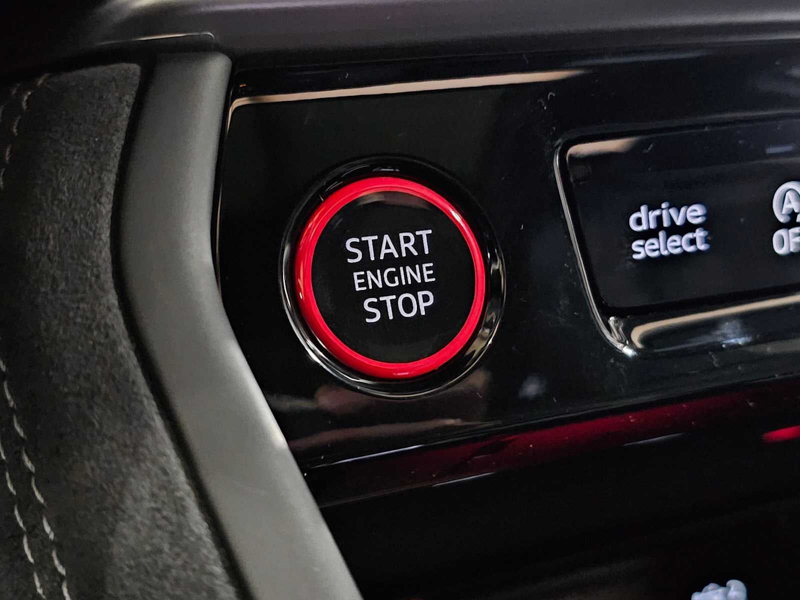 2025 Audi SQ5 Premium Plus 3.0 TFSI quattro