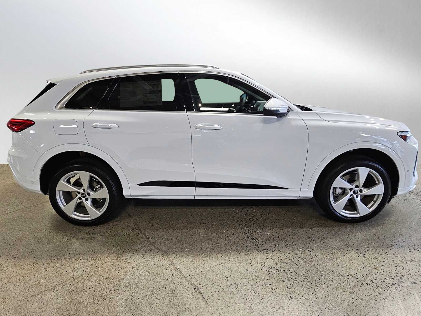 2025 Audi Q5 Premium Plus 2.0 TFSI quattro