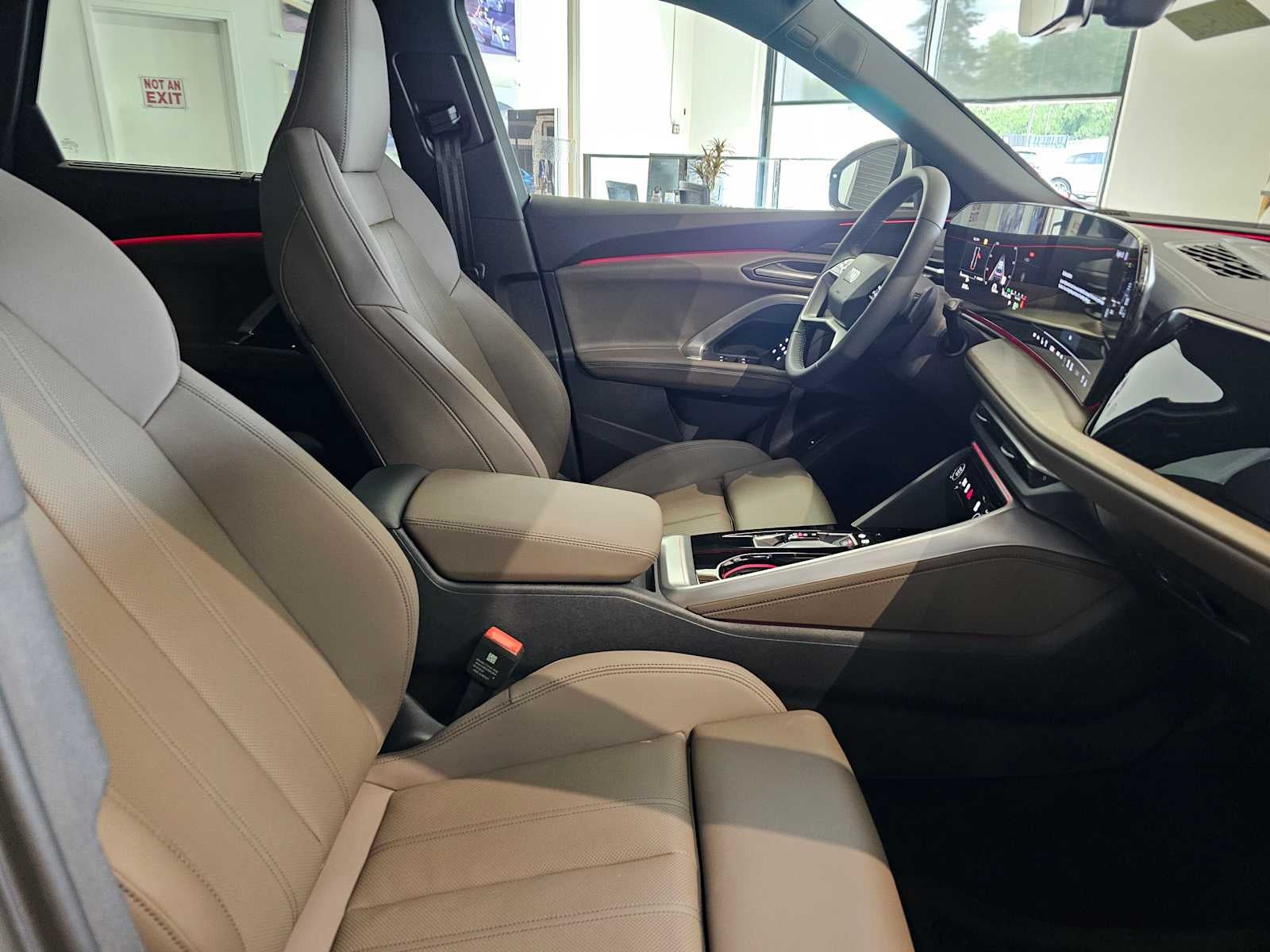 2025 Audi Q5 Premium Plus 2.0 TFSI quattro