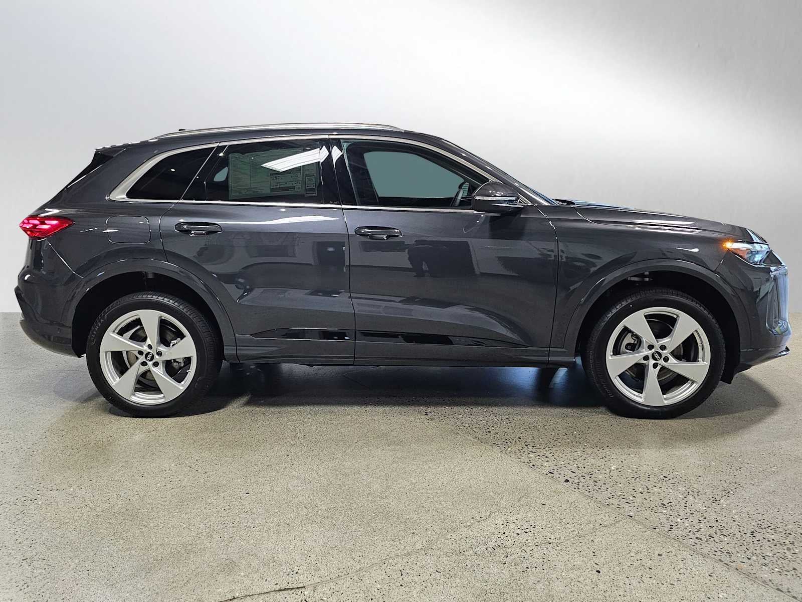 2025 Audi Q5 Premium Plus 2.0 TFSI quattro