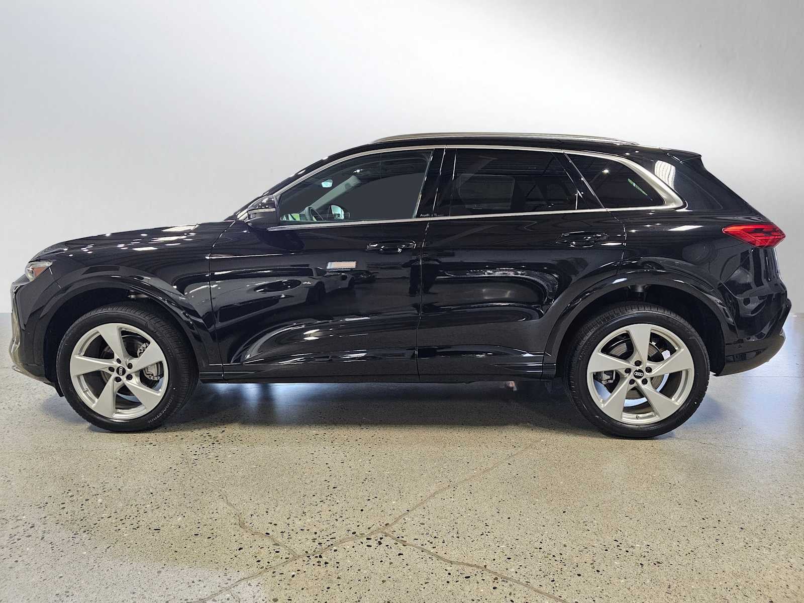 2025 Audi Q5 Premium Plus 2.0 TFSI quattro