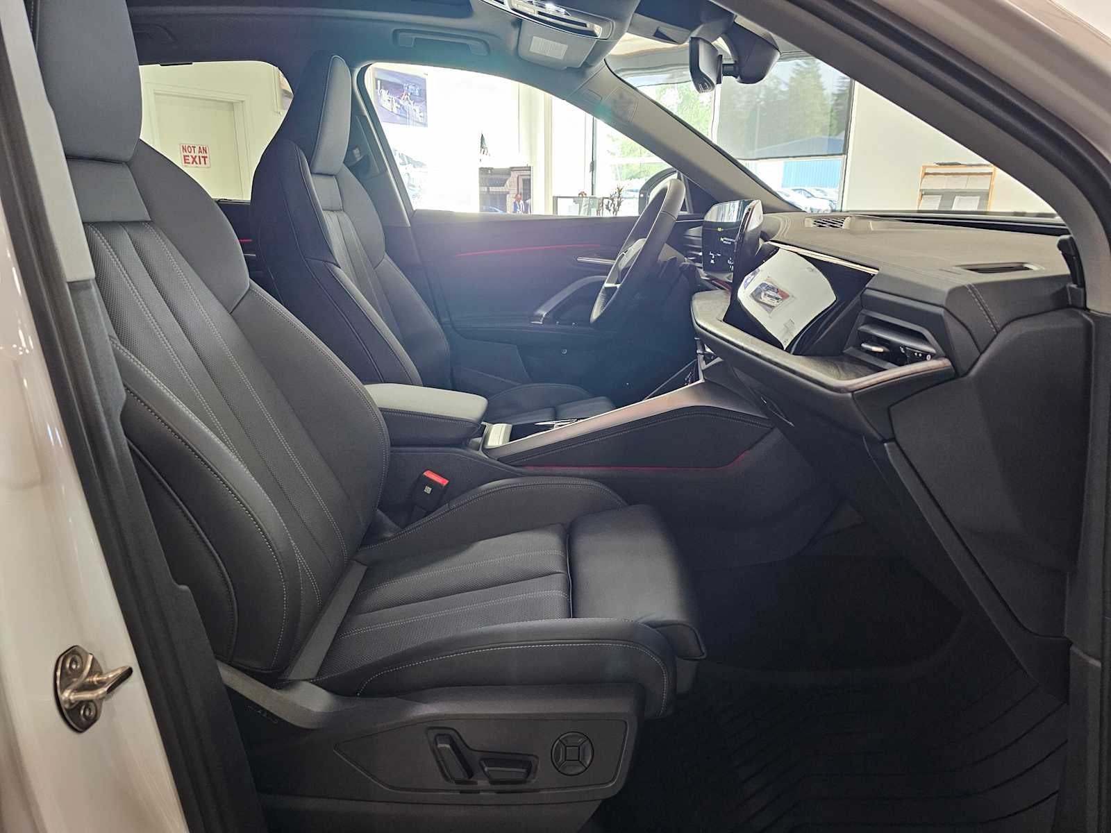 2025 Audi Q5 Premium Plus 2.0 TFSI quattro