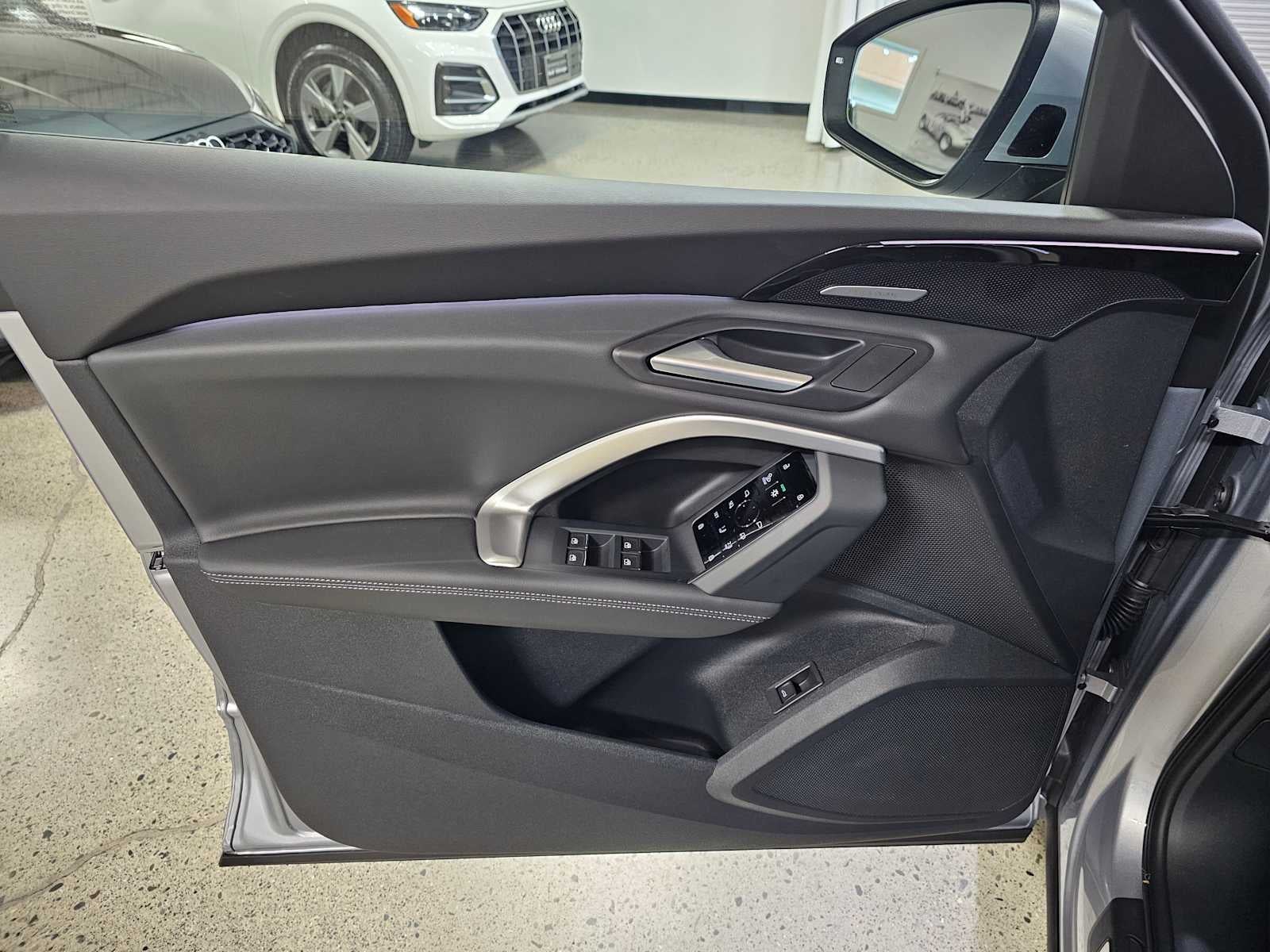 2025 Audi Q5 Prestige 2.0 TFSI quattro