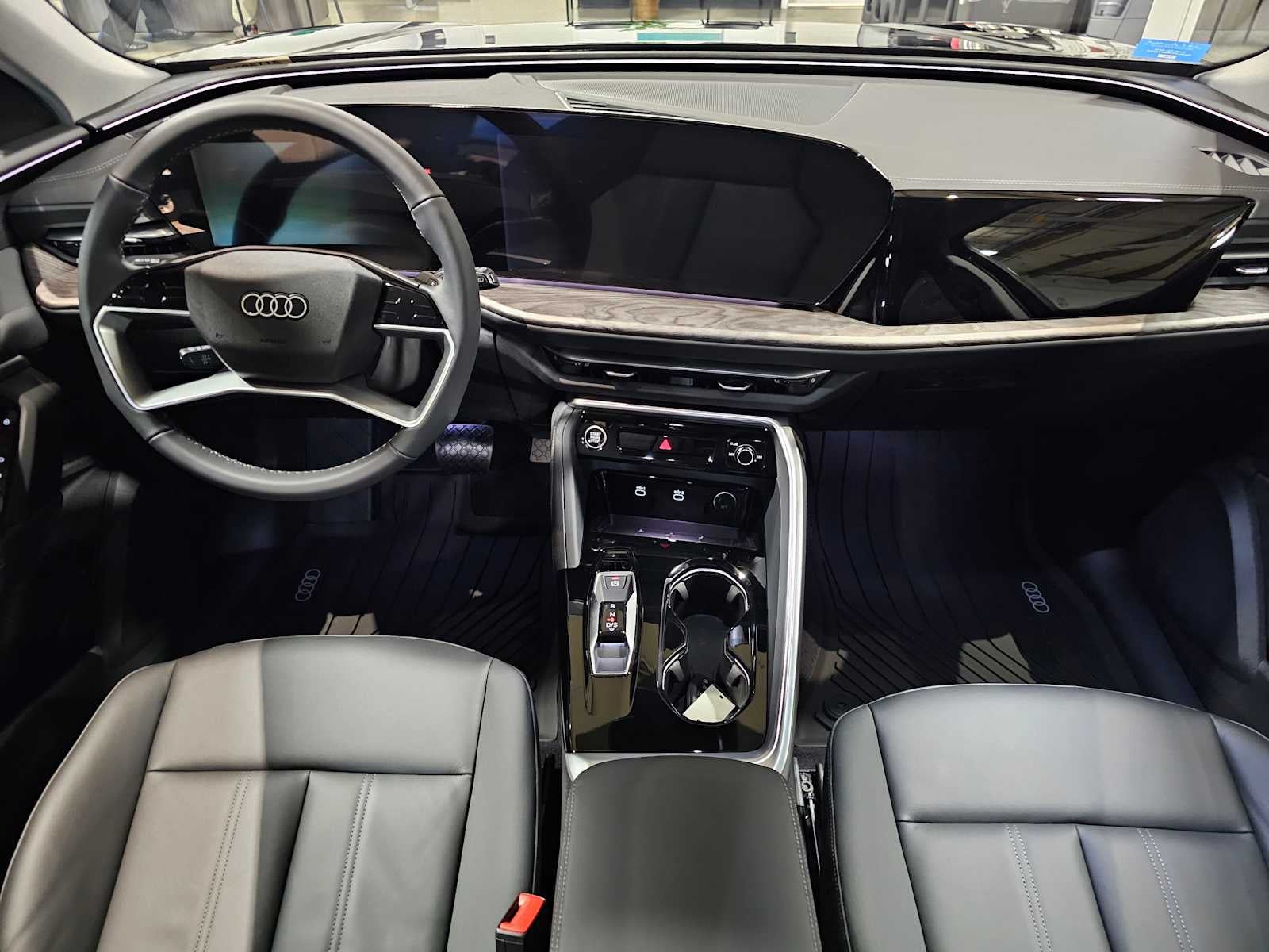 2025 Audi Q5 Prestige 2.0 TFSI quattro