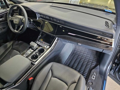 2026 Audi Q7 Premium