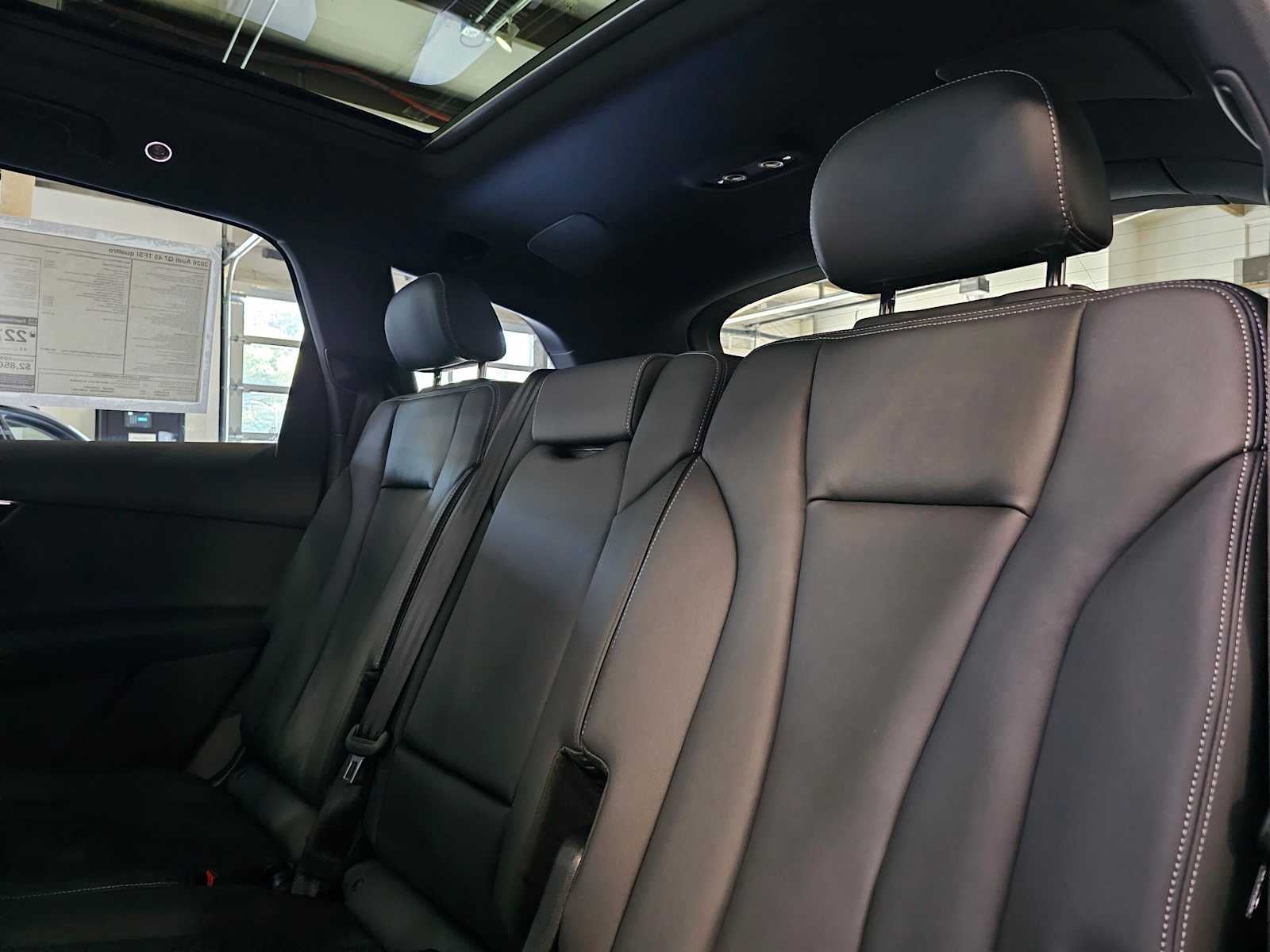 2026 Audi Q7 Premium