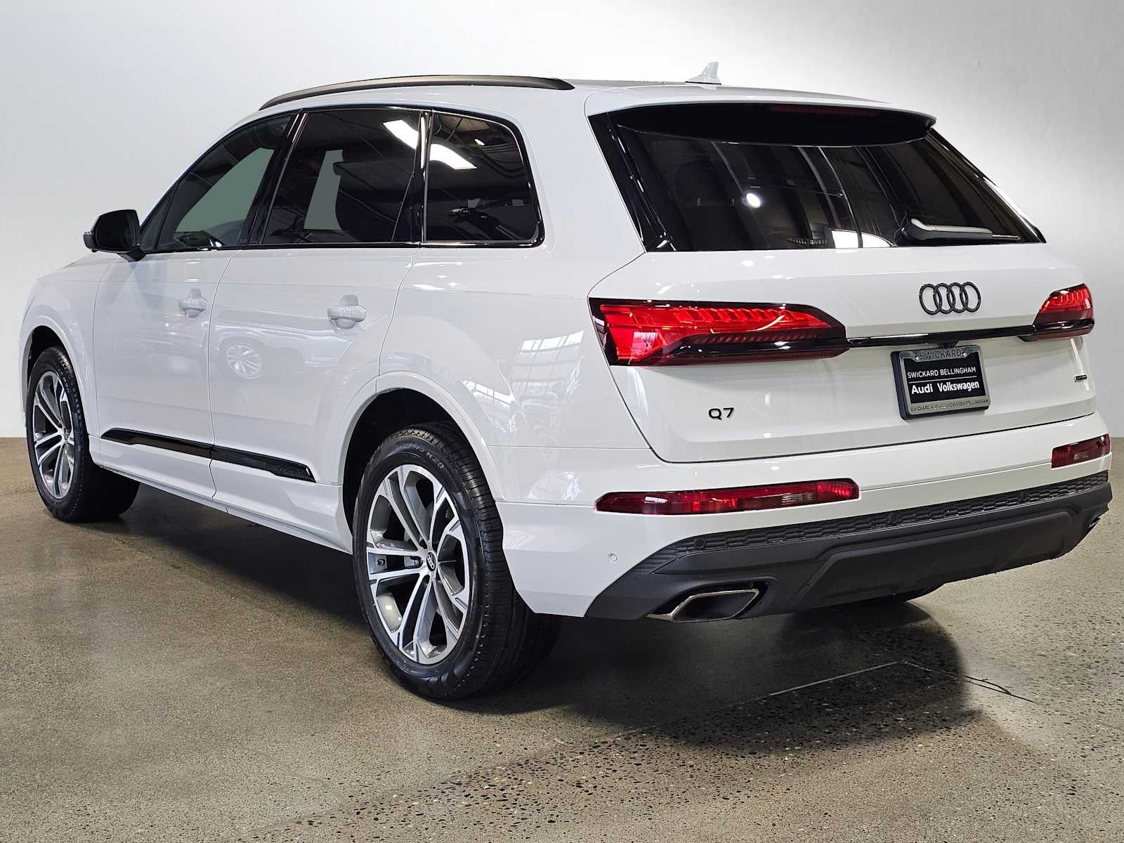 2026 Audi Q7 Premium 45 quattro